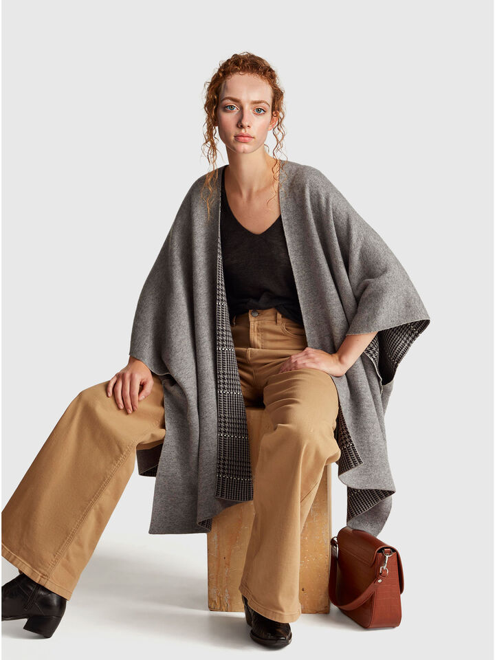 CAPE Women image number 3